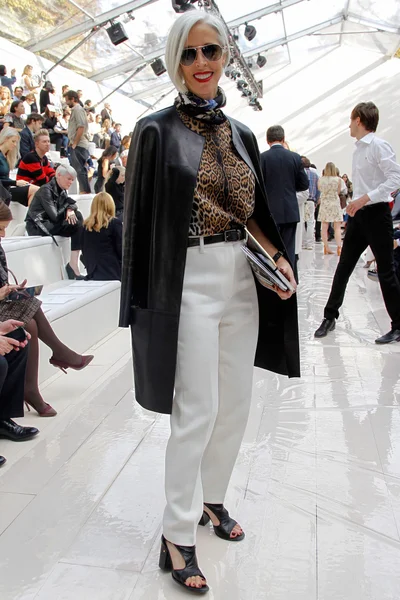 Look 3
